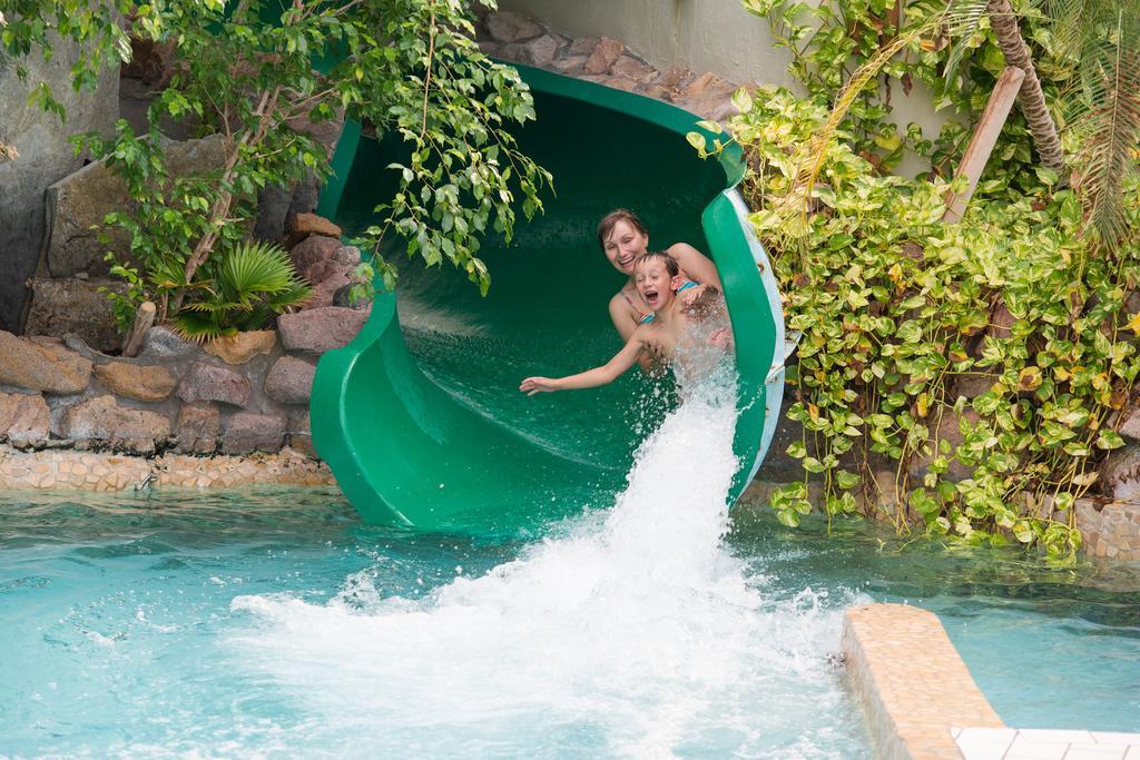 Sunparks Oostduinkerke - Plopsaland Hotel Buitenkant foto