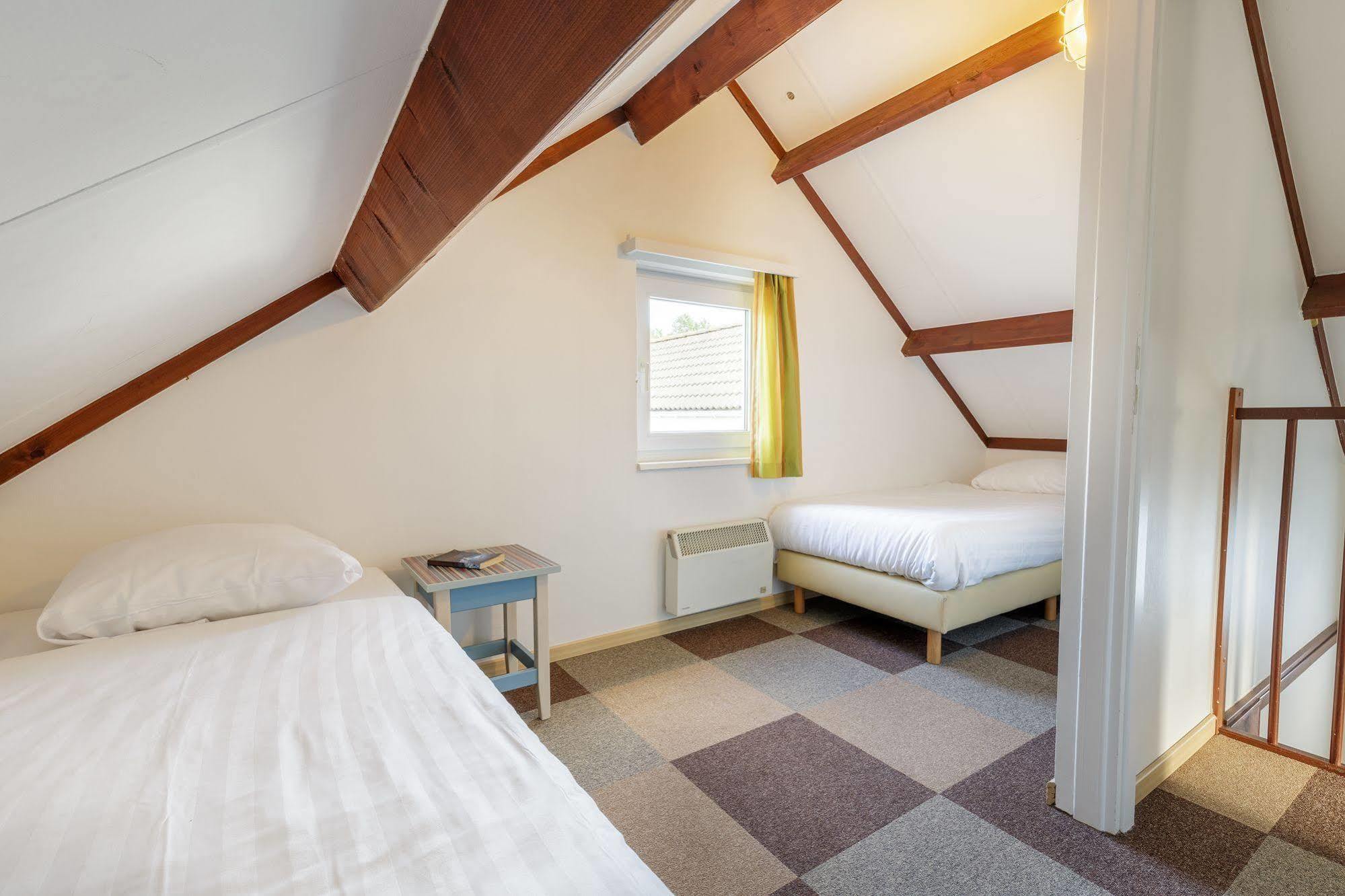 Sunparks Oostduinkerke - Plopsaland Hotel Buitenkant foto